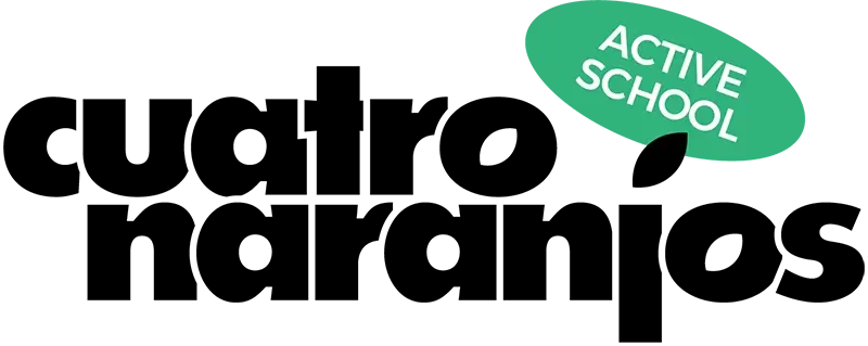 Cuatro naranjos logo